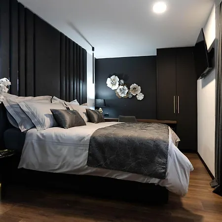 Premium Heritage Bed & Breakfast