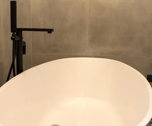 Bed & Breakfast Premium Heritage 4*